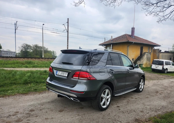 Mercedes-Benz GLE cena 114900 przebieg: 49000, rok produkcji 2017 z Polanów małe 277